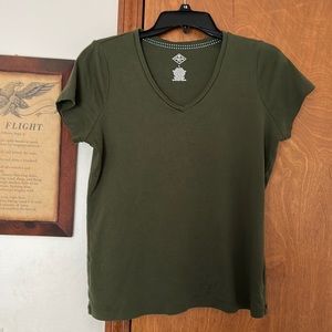Dark Green T-shirt, women’s Large, Brand: St John’s Bay